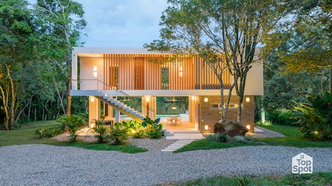 Spectacular TopSpot Design in Potrerito Nilo!