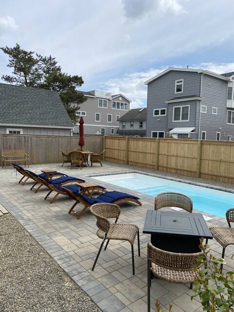 Ocean Sway 4 Houses to Beach! No Proms or under 25