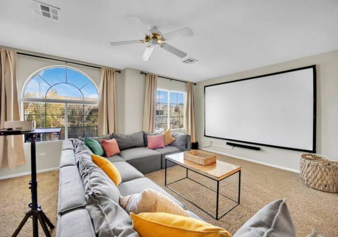 Pool Spa & Movie Retreat: 4BR Home Backyard Oasis gallery image 3