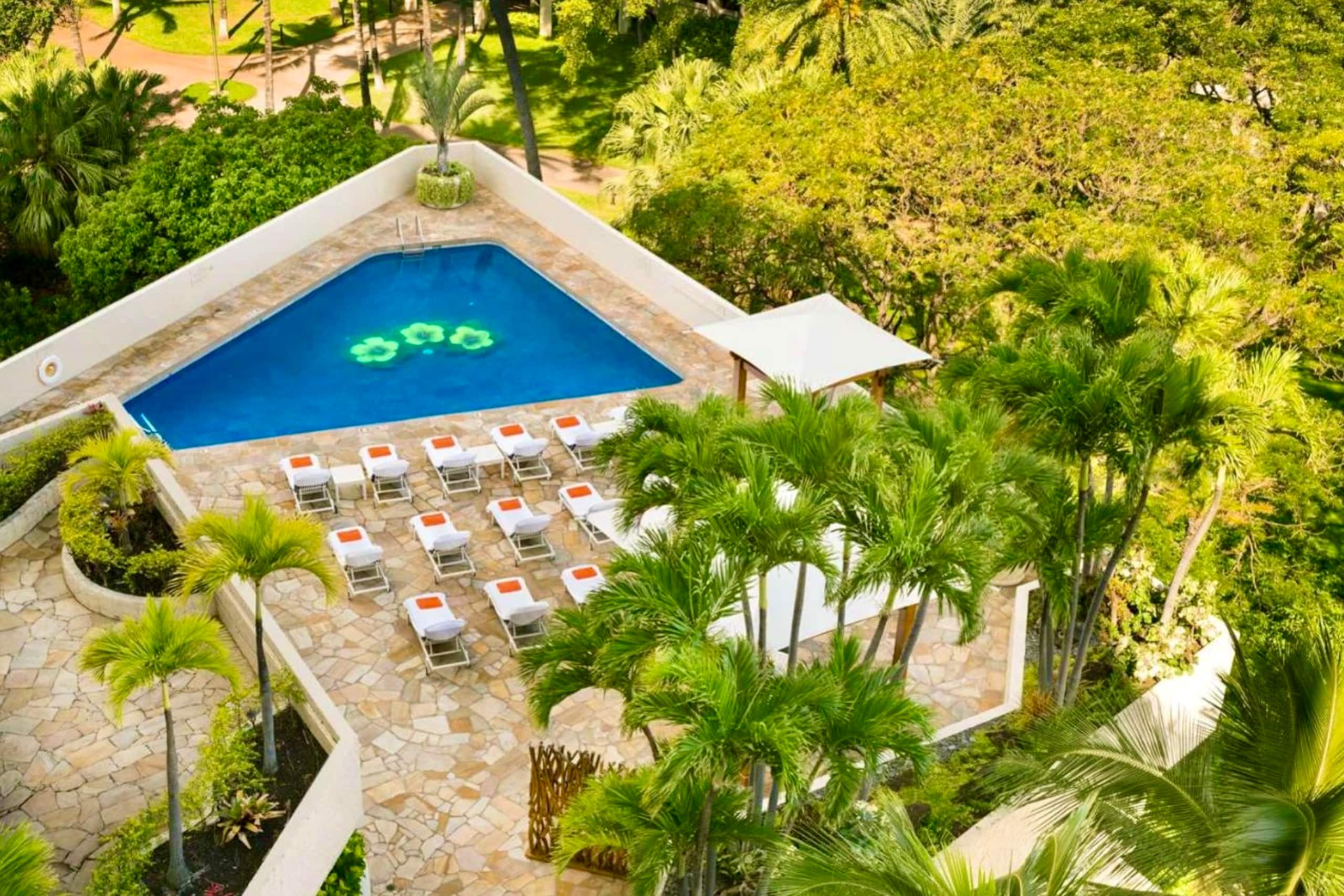 Hotel in Honolulu · ★4.8 · Studio · 2 beds · 1 private bath - Image 15