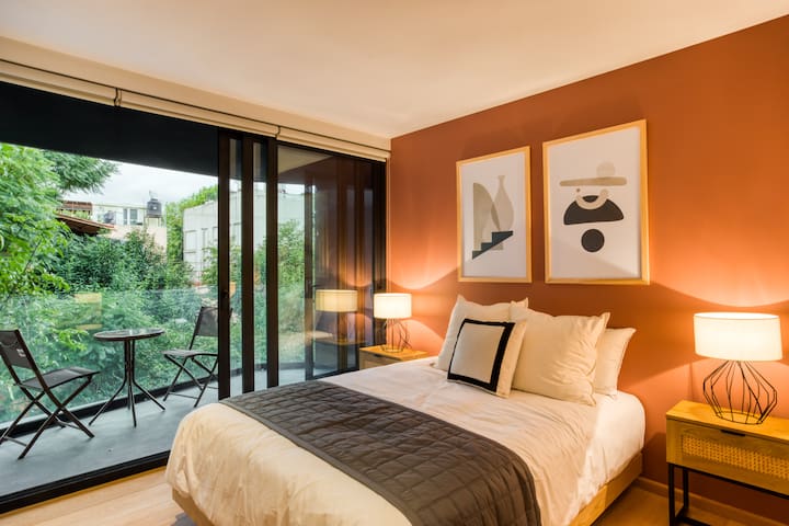 Mr. W | Modern Spacious Apartment