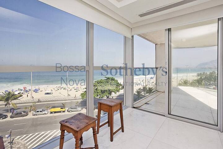 Luxury apartment – ocean front row – Ipanema
