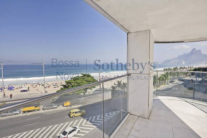 Luxury apartment – ocean front row – Ipanema gallery image 3