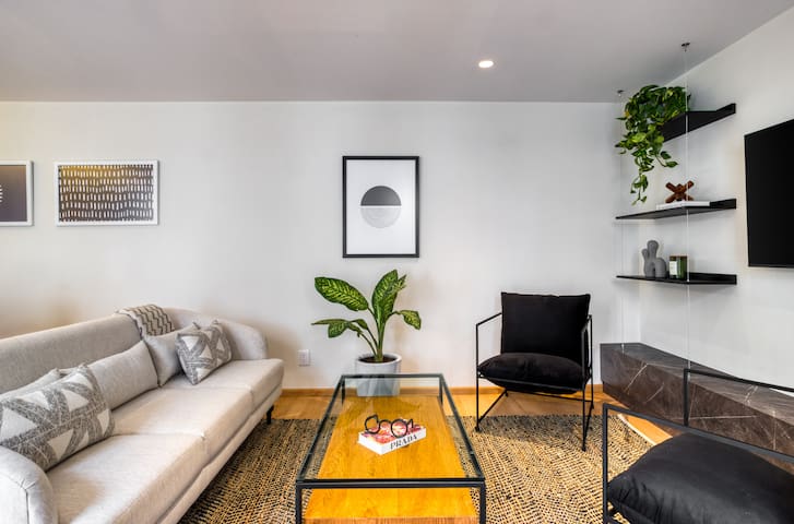 Modern 3Br Apartment in La Condesa