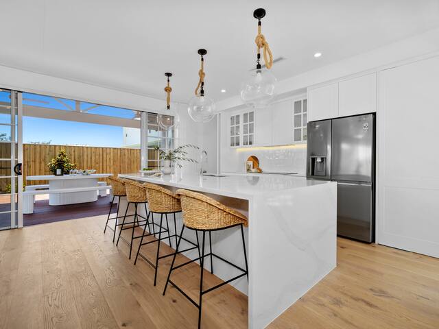 Maison de Plage – Stunning Casuarina Beach House gallery image 4