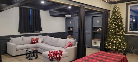 Top performing Airbnb: Modern Loft with Immersive Theatre Experience in Milton