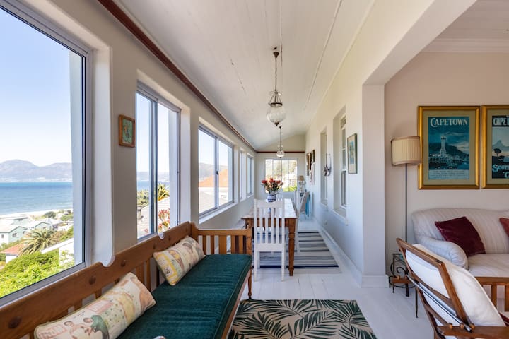 Ruallen: Edwardian seaside cottage