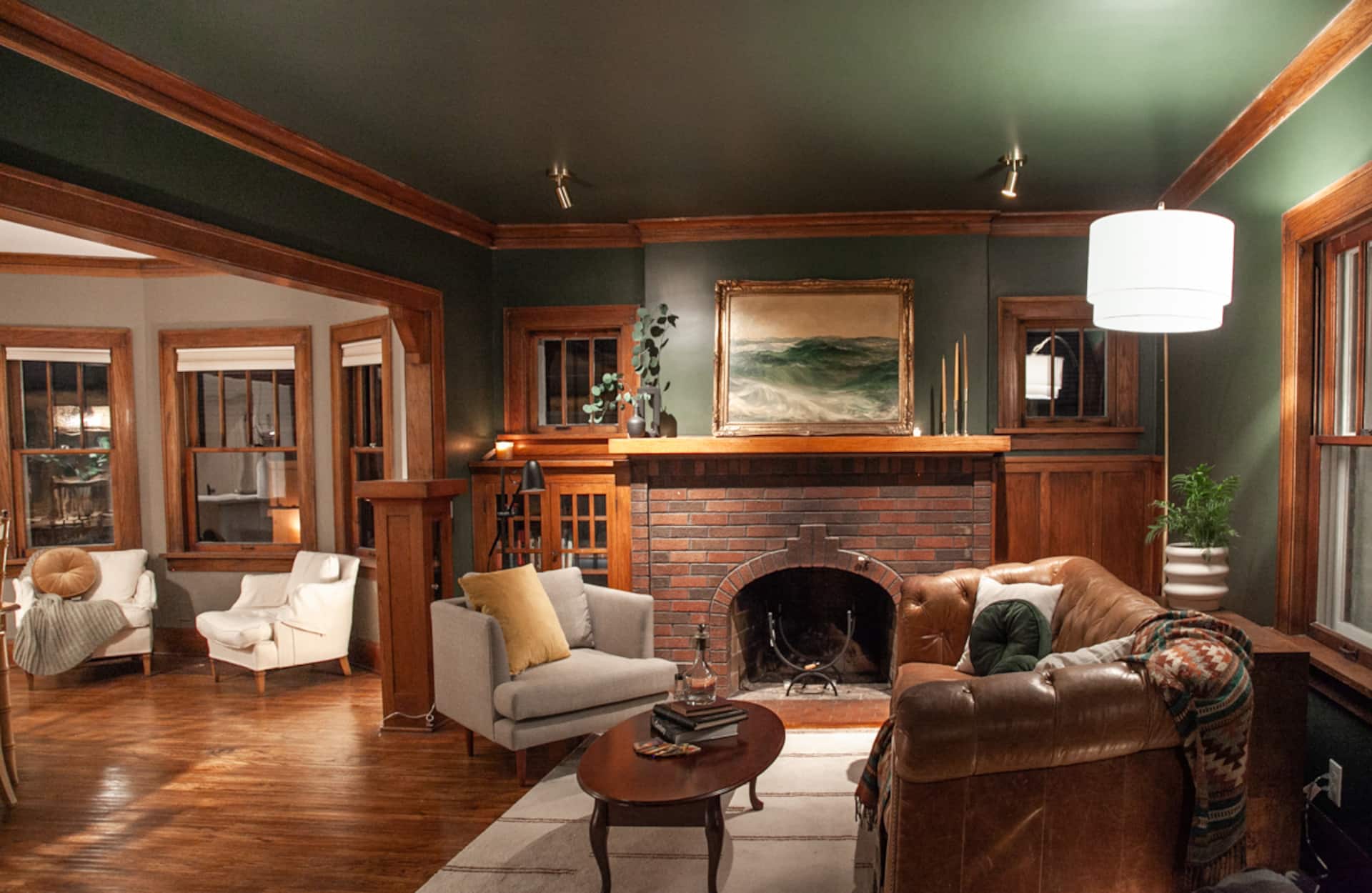 beautifully restored bungalow | 2 queen beds