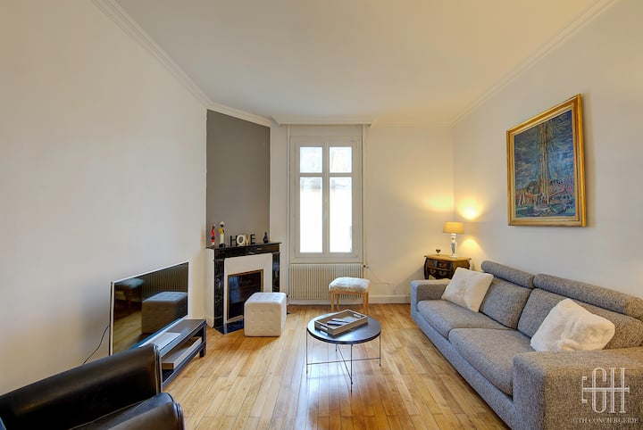 Maison Familiale - Hyper Centre - Terrasse - Wifi - Tours