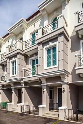 Entire Townhome 3BR2B, Pool in Sukhumvit-BTS Asok gallery image 4