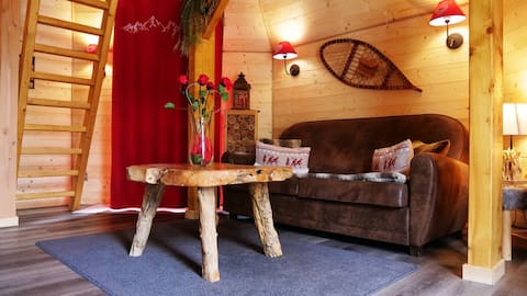 Unusual wellness cottage & private 24/7 hot tub