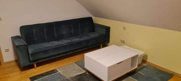Sovrum med bäddsoffa