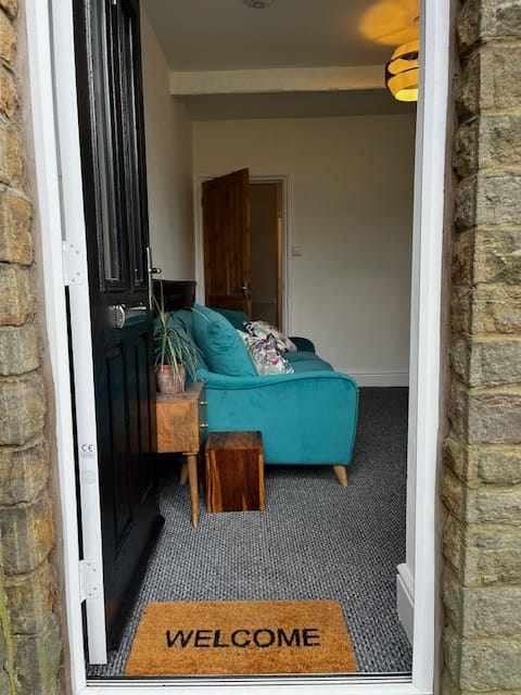 Successful Airbnb property: Delightful 1 Bedroom Cottage in King Sterndale