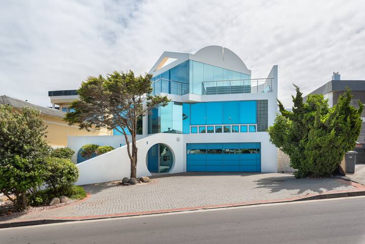 Blouberg Villa Close to The Beach | Mountain Views gallery image 3