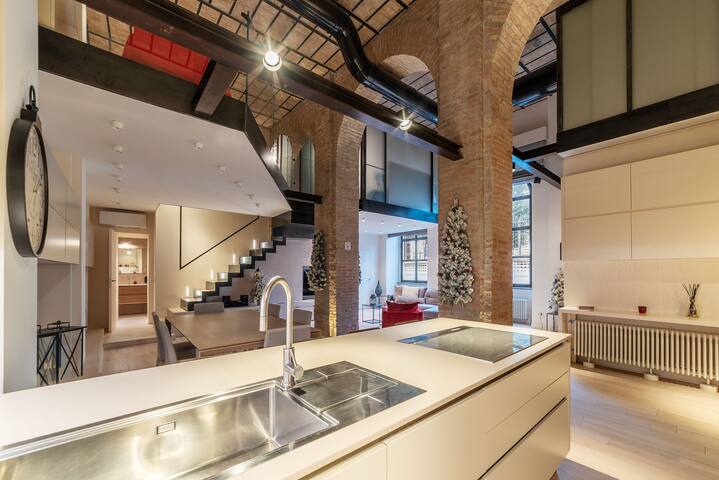 Dulcis Vita Luxury Loft-DesignD Stays Collection gallery image 3