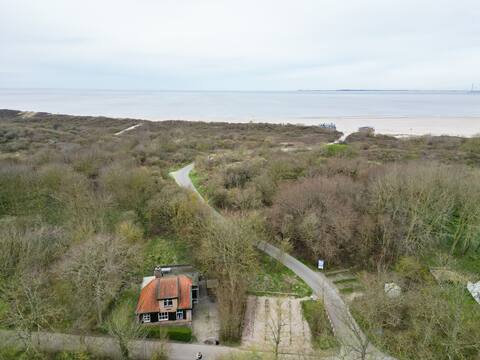 Holiday home in the dunes of Vrouwenpolder