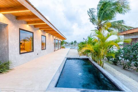 4BedRooms Waterfront Villa 07 W/Pool, Private Dock