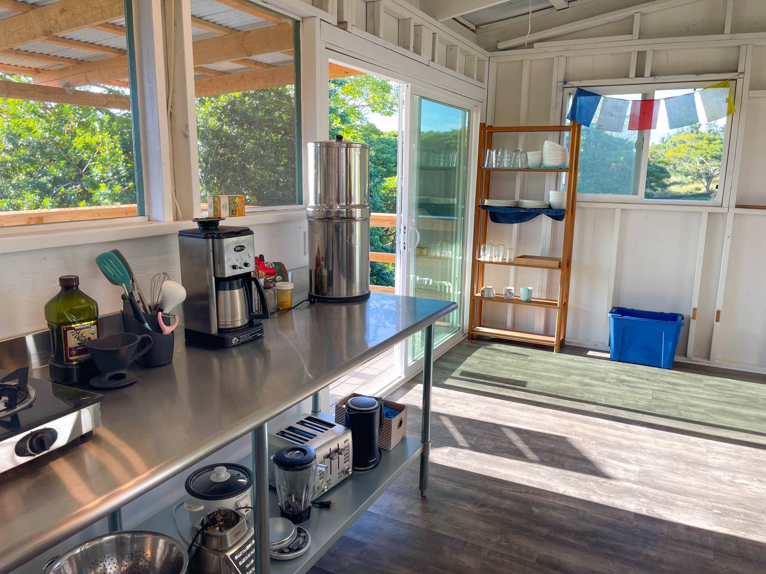 Monkeypod Canopy with Shared Kitchen and Bath - Photo 11