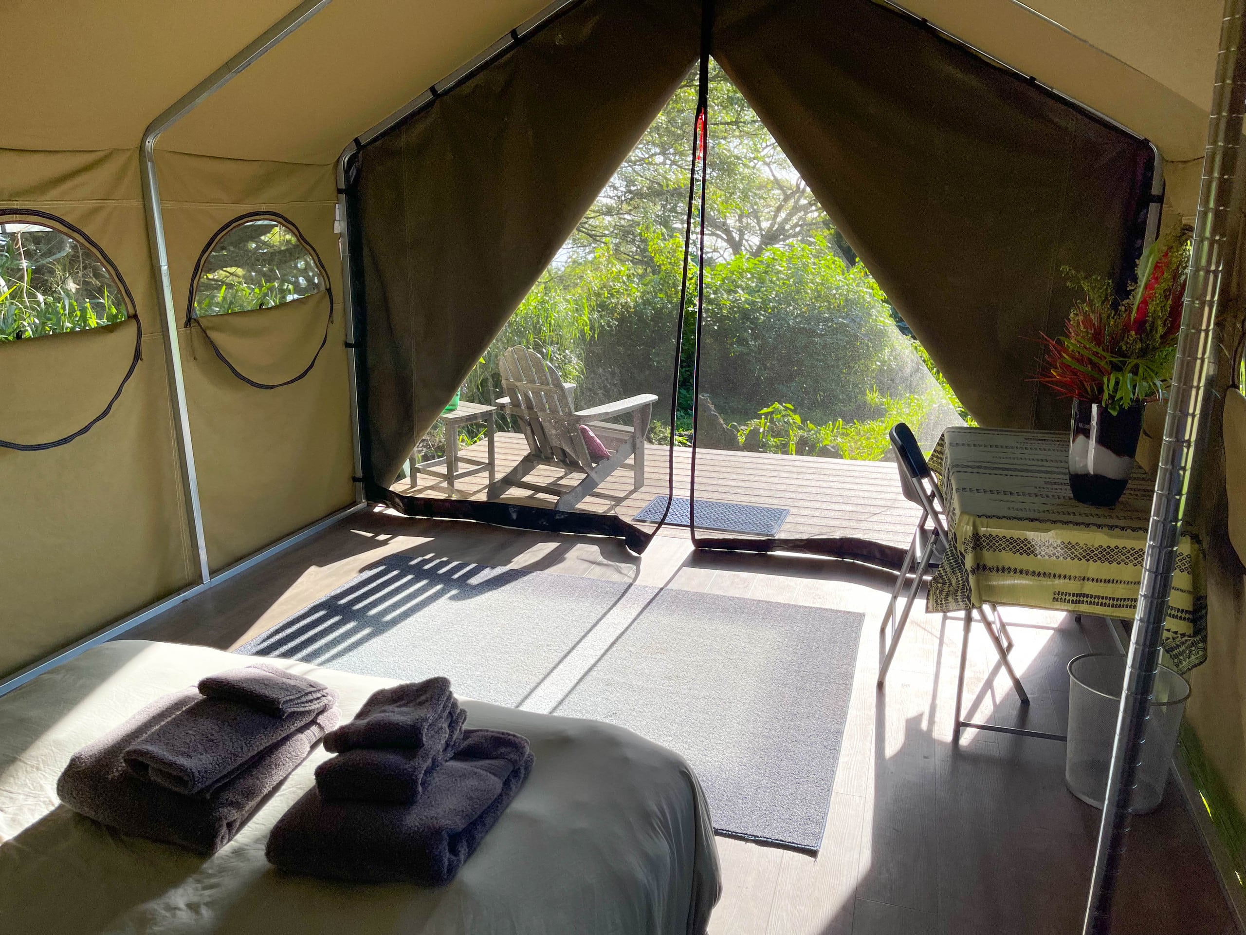 Monkeypod Canopy with Shared Kitchen and Bath - Photo 7