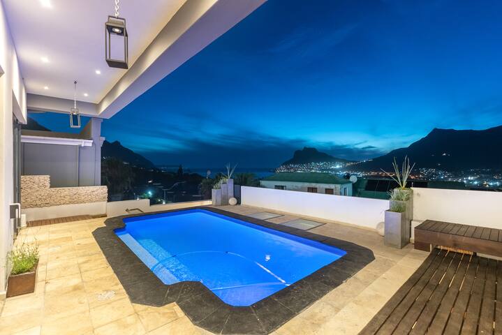 11 on Orange | Rooftop, Hot Tub & Ocean Views gallery image 5