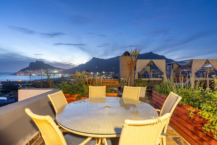 11 on Orange | Rooftop, Hot Tub & Ocean Views gallery image 3