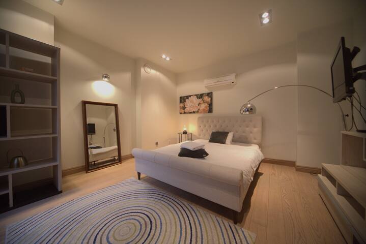 Top location 3 bdd quiet house gallery image 2