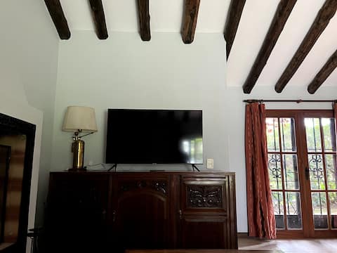 Top performing Airbnb: Large studio, large garden and pool in Chacas in Luján De Cuyo