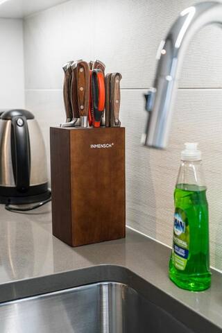 Luxury 2 Br 2Ba Boston southend gallery image 2