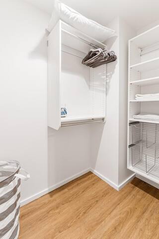 Luxury 2 Br 2Ba Boston southend gallery image 3