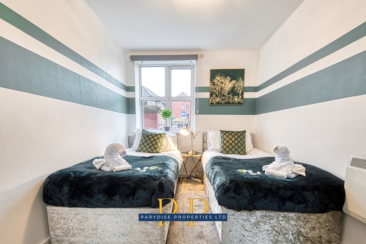 Slaapkamer 2 (Tweepersoonskamer met 2 Aparte Bedden)