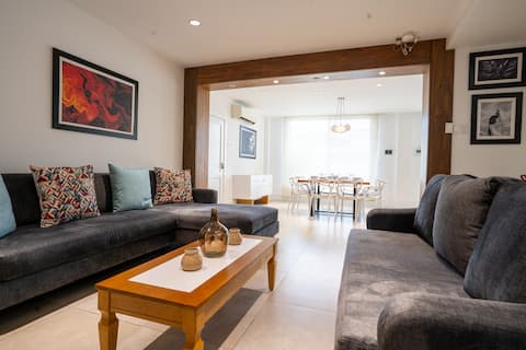 101 Private Apartment for 7 / Parking / San Marino