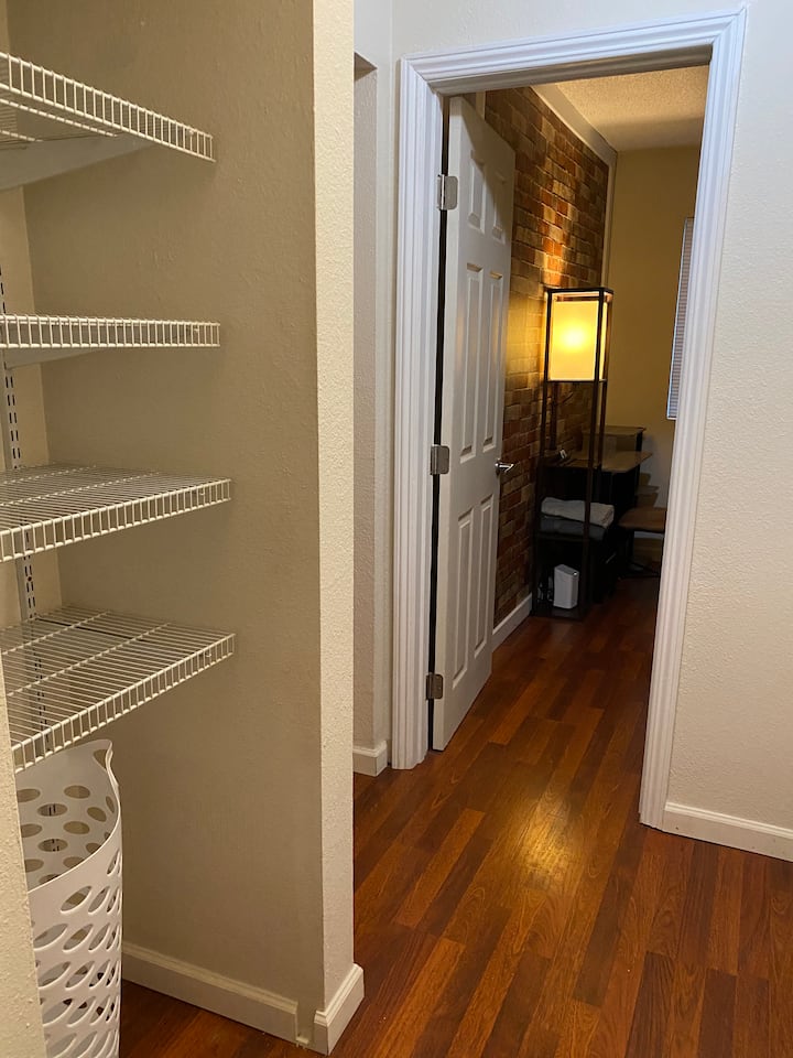 Room Great Safe location Apartments for Rent in Daly City, California