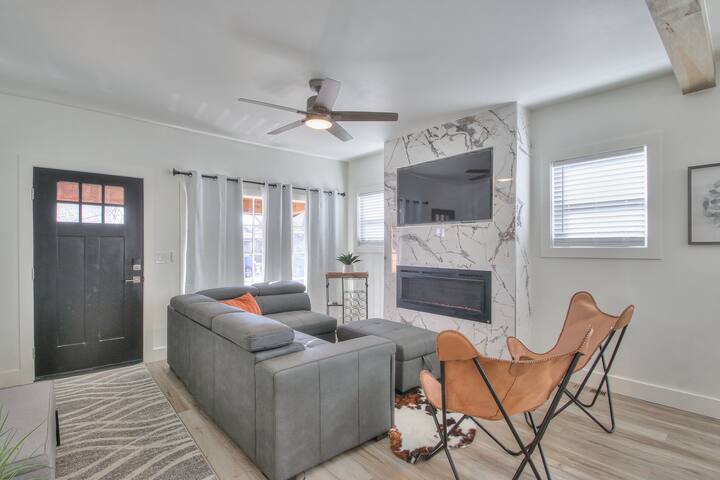 4 Bedroom – Music Row! gallery image 4