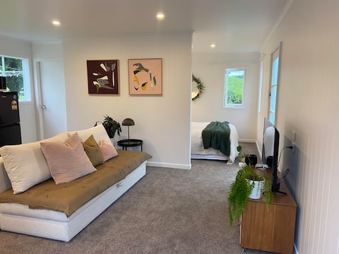 Popular Airbnb listing: Rural Retreat Cambridge in Waipa District