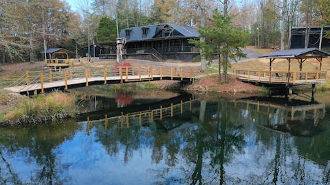 *NEW* Secluded Cabin On Private Lake