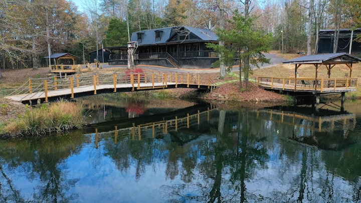 *NEW* Secluded Cabin On Private Lake