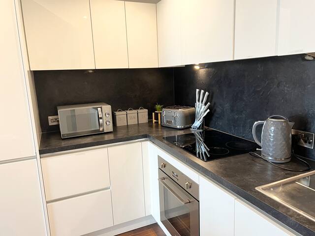 City view 2Bedroom apartment gallery image 2