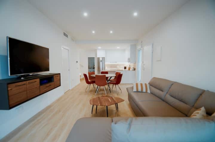 Comfortable Villa With Private Pool & Rooftop - San Pedro del Pinatar