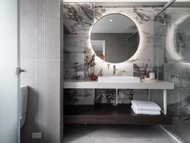 頂*級豪宅 /中山捷運站2分鐘/5房3衛/中島開放式廚房/13人/商業拍攝 gallery image 4