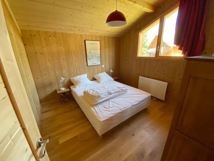 Schlafzimmer 1