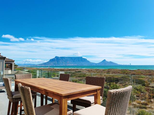 Sunset Beach Villa with Pool and Table Bay Views gallery image 5