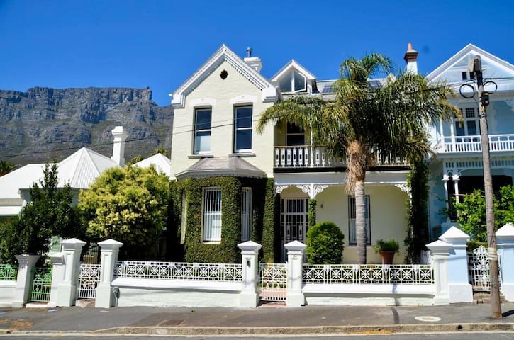 Table Mountain views oasis escape family home