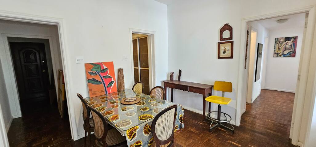 Leme/Copacabana 02 Bedrooms 1 min from the beach gallery image 2