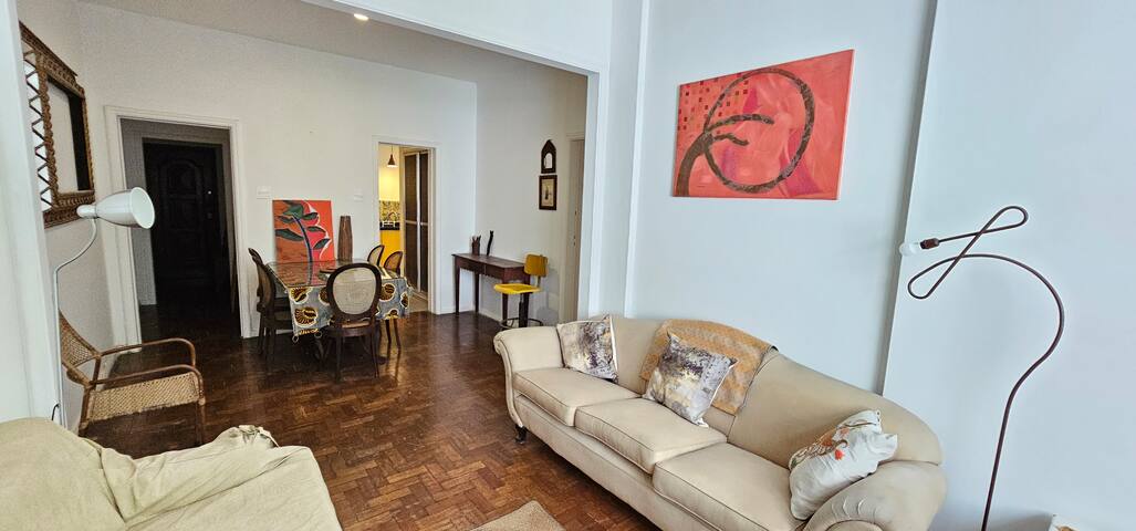 Leme/Copacabana 02 Bedrooms 1 min from the beach gallery image 5