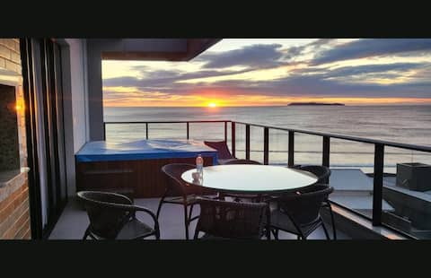 Unparalleled duplex overlooking the sea