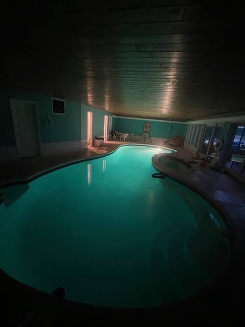 Endless Summers: Your Own Resort