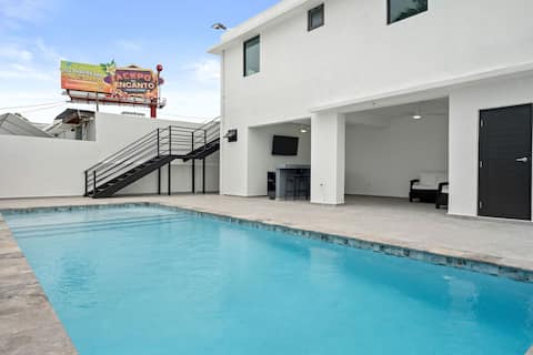 Villa Mar Full Building with Pool