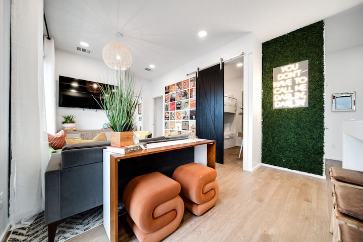 Gulch -> Custom Nashville Vacay