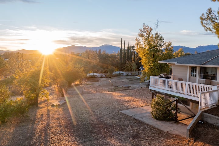 Skyline Retreat/views & Privacy - Redding, CA