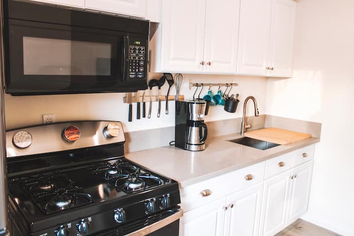 Pool Oasis Studio Apartment - Yucaipa, CA